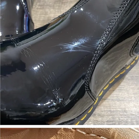 Dr. Martens Women's 2976 Chelsea Boot Black Patent Lamper Size 8 - Picture 6 of 9